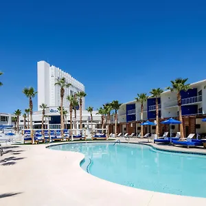 4* Ośrodek wypoczynkowy Tropicana Vegas A Doubletree By Hilton & Casino - Free Parking