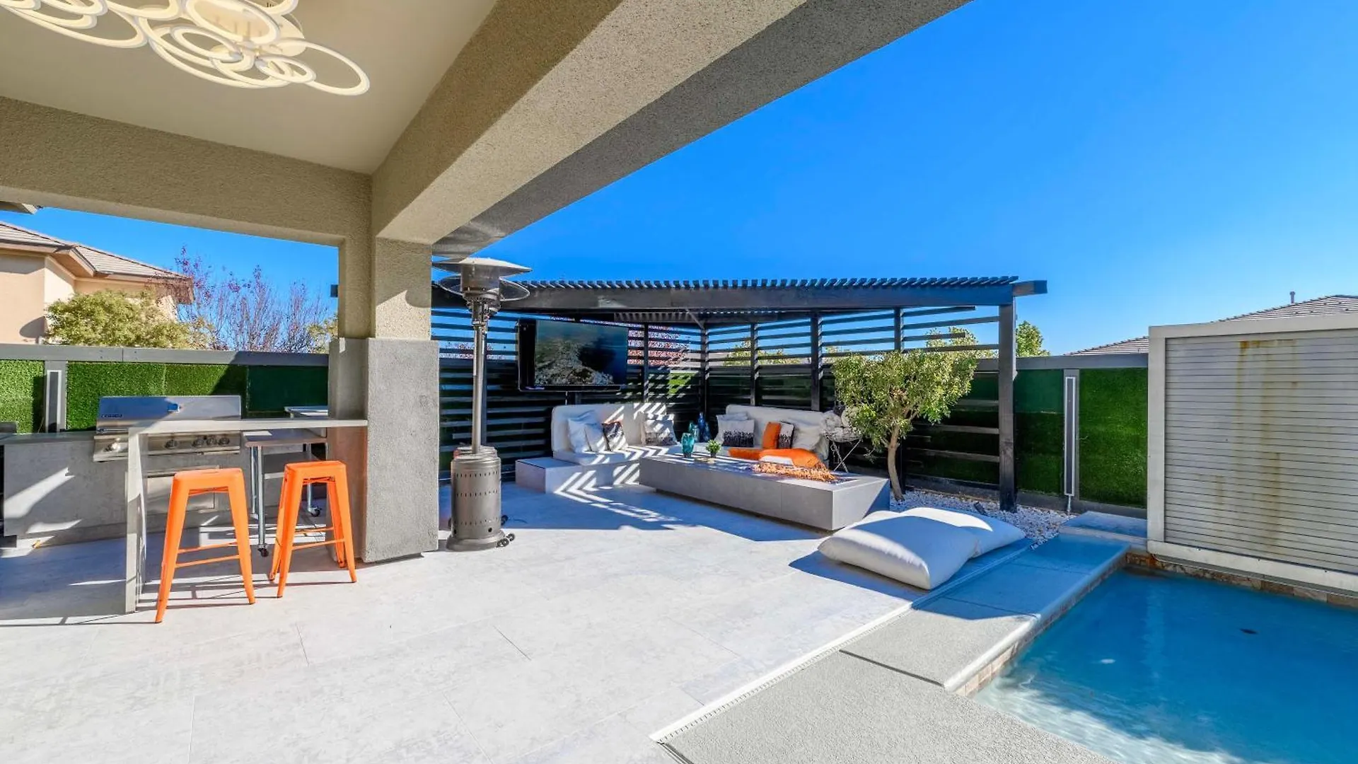Summerlin Luxury-Modern Home With Pool And Cabana! ラスベガス 米国